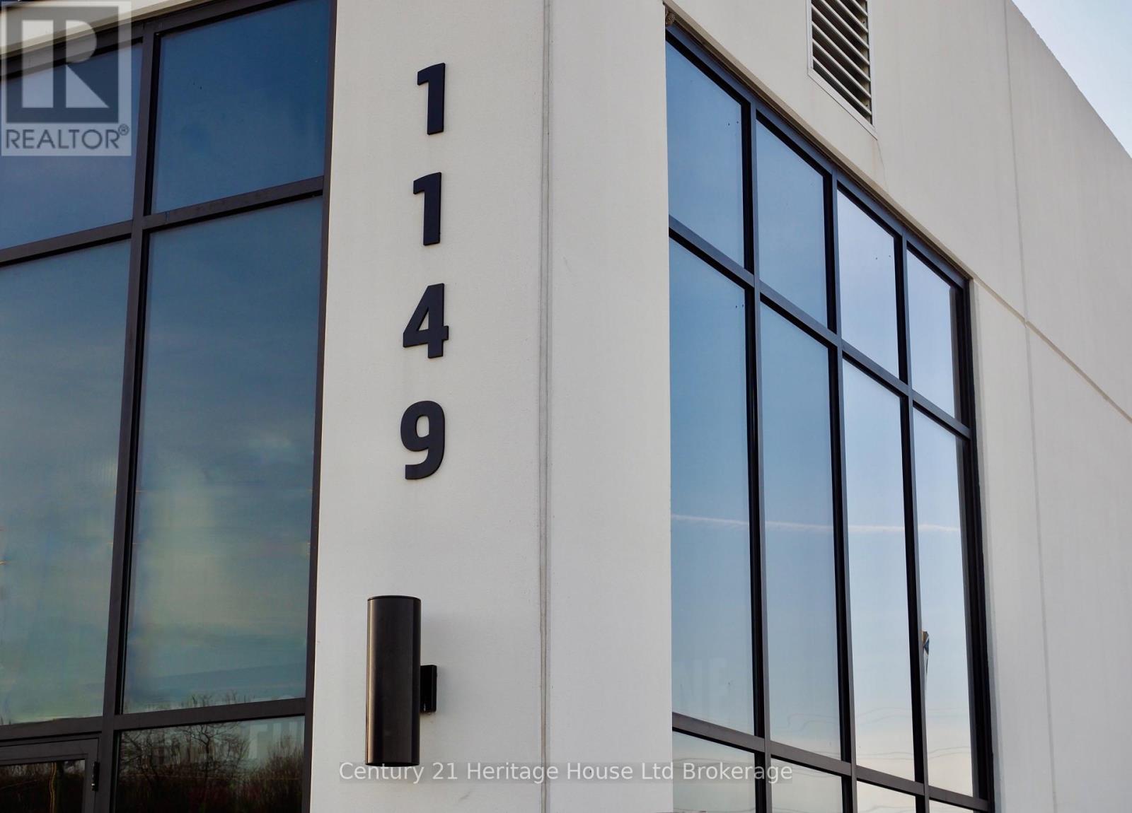 1149 Commerce Way, Woodstock, Ontario  N4V 0A2 - Photo 3 - X13032148