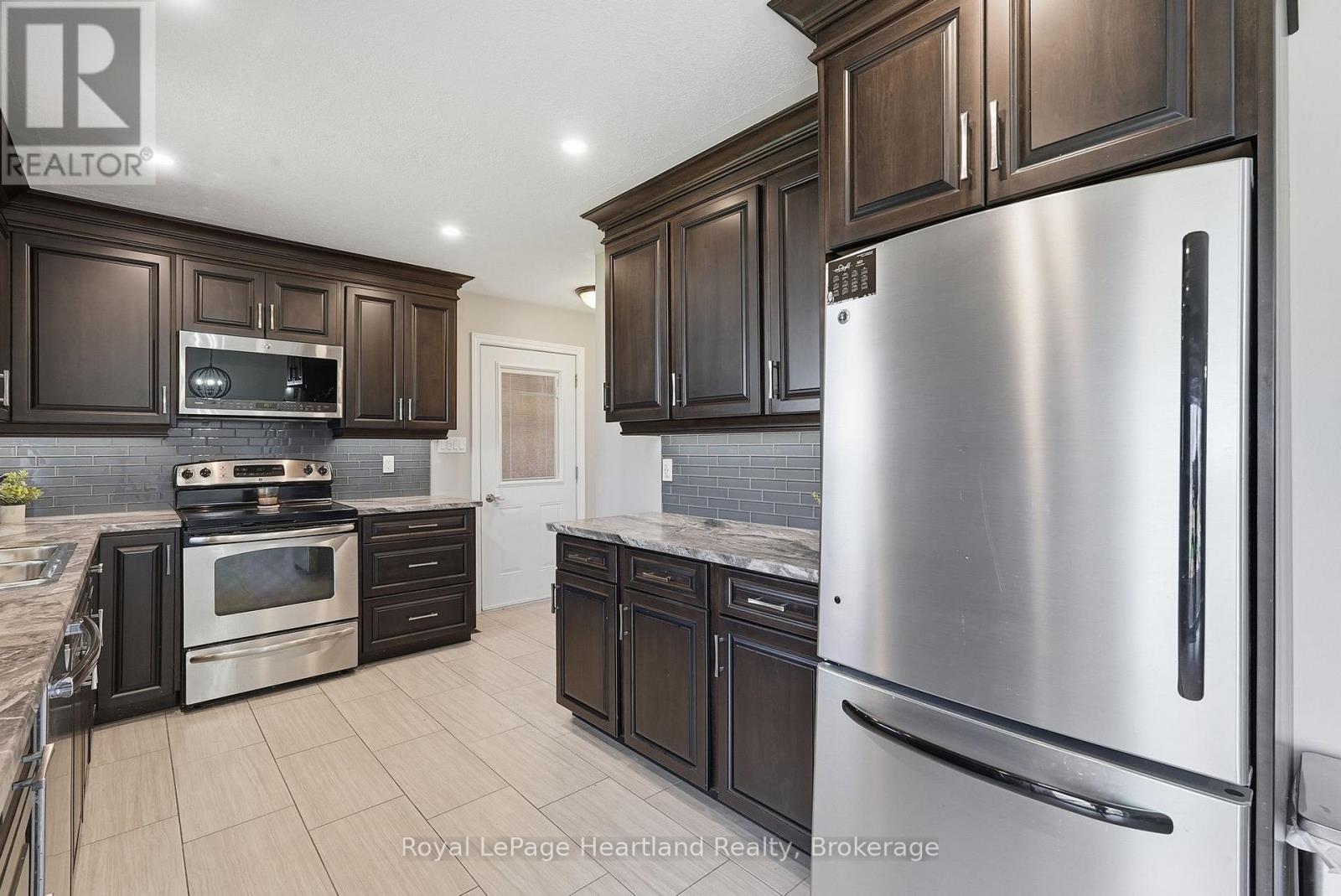 25 Vincent Street, South Bruce, Ontario  N0G 2J0 - Photo 11 - X13038682