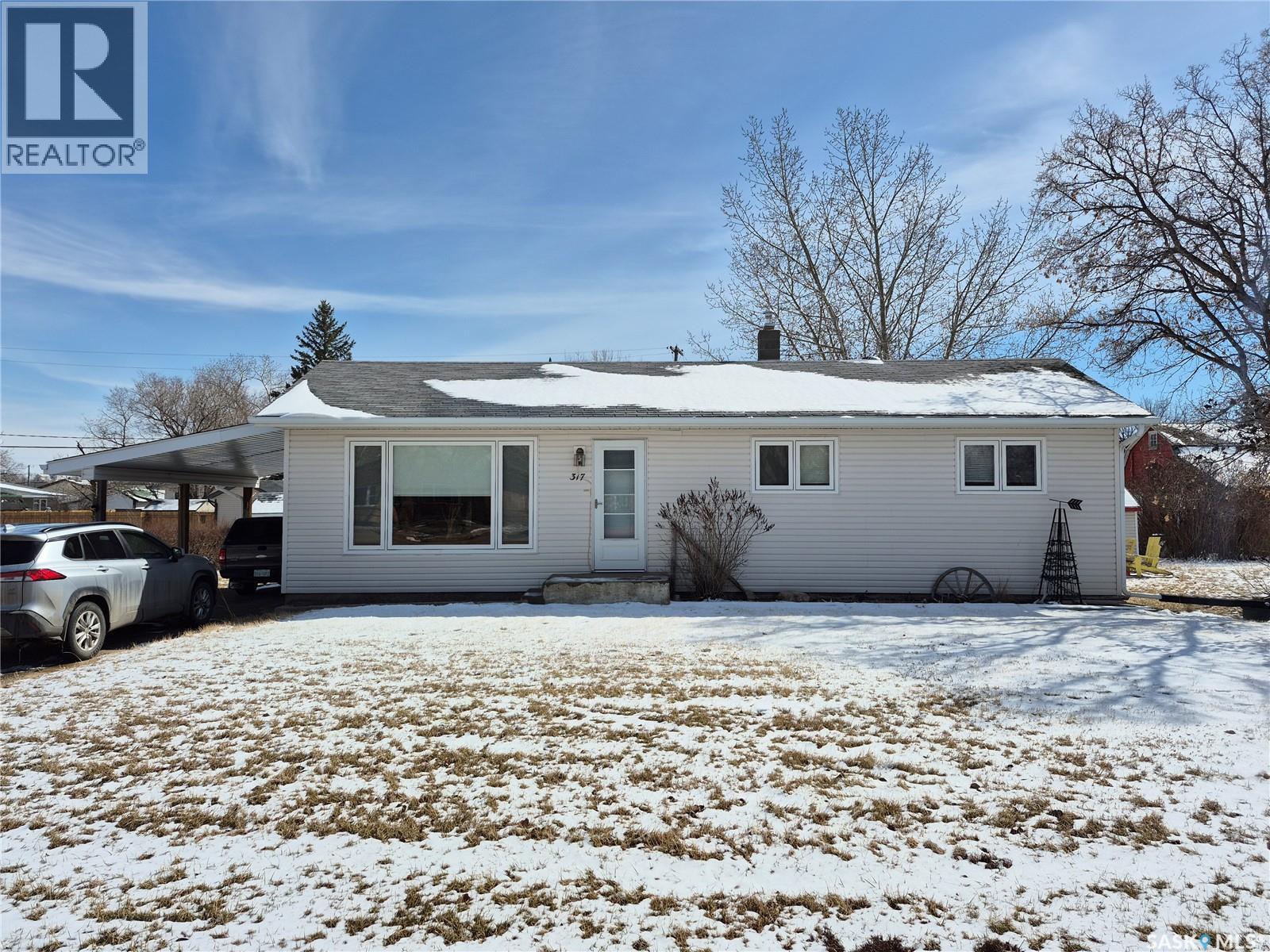 317 2nd STREET W, Ponteix, Saskatchewan