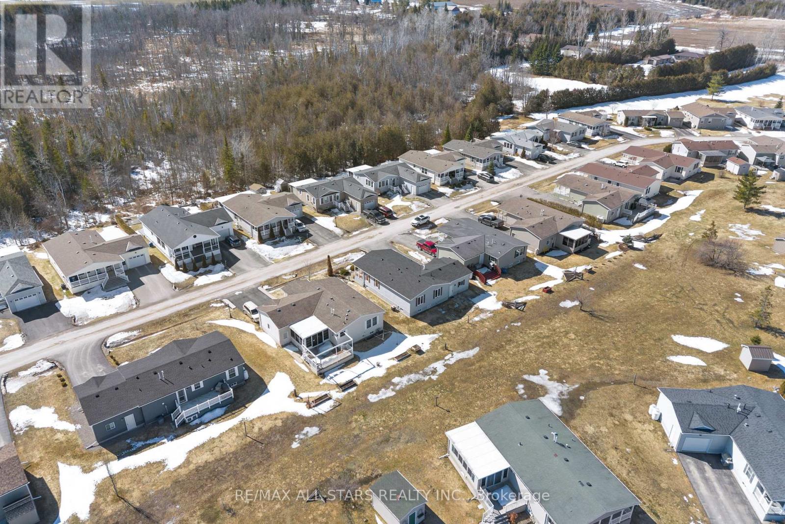 26 Creekside Circle, Kawartha Lakes, Ontario  K0M 1L0 - Photo 35 - X12931924