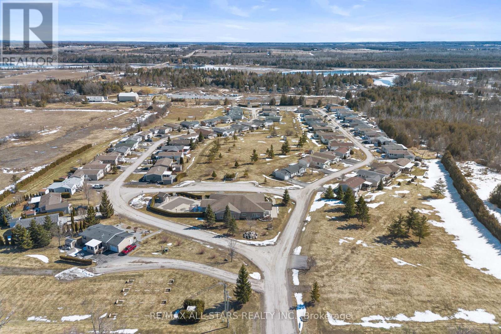 26 Creekside Circle, Kawartha Lakes, Ontario  K0M 1L0 - Photo 38 - X12931924