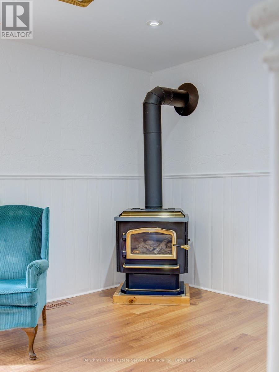 209 Water Street, Lucan Biddulph, Ontario  N0M 2J0 - Photo 19 - X13039092