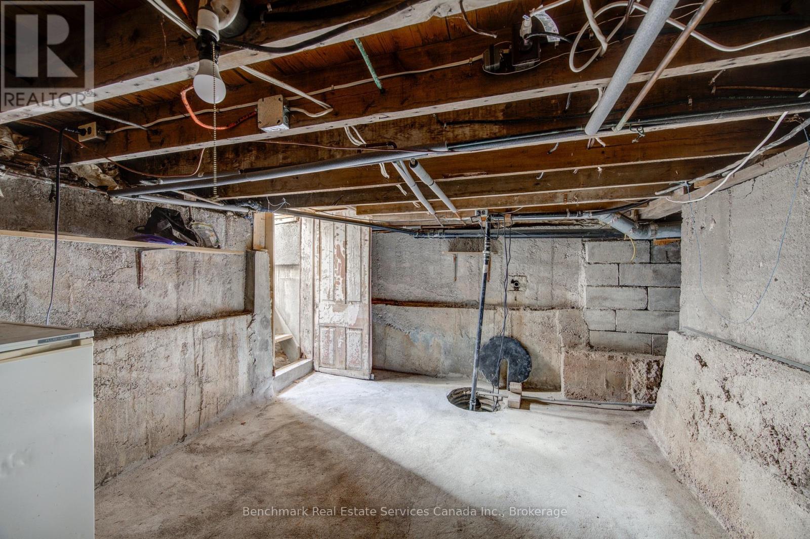 209 Water Street, Lucan Biddulph, Ontario  N0M 2J0 - Photo 34 - X13039092