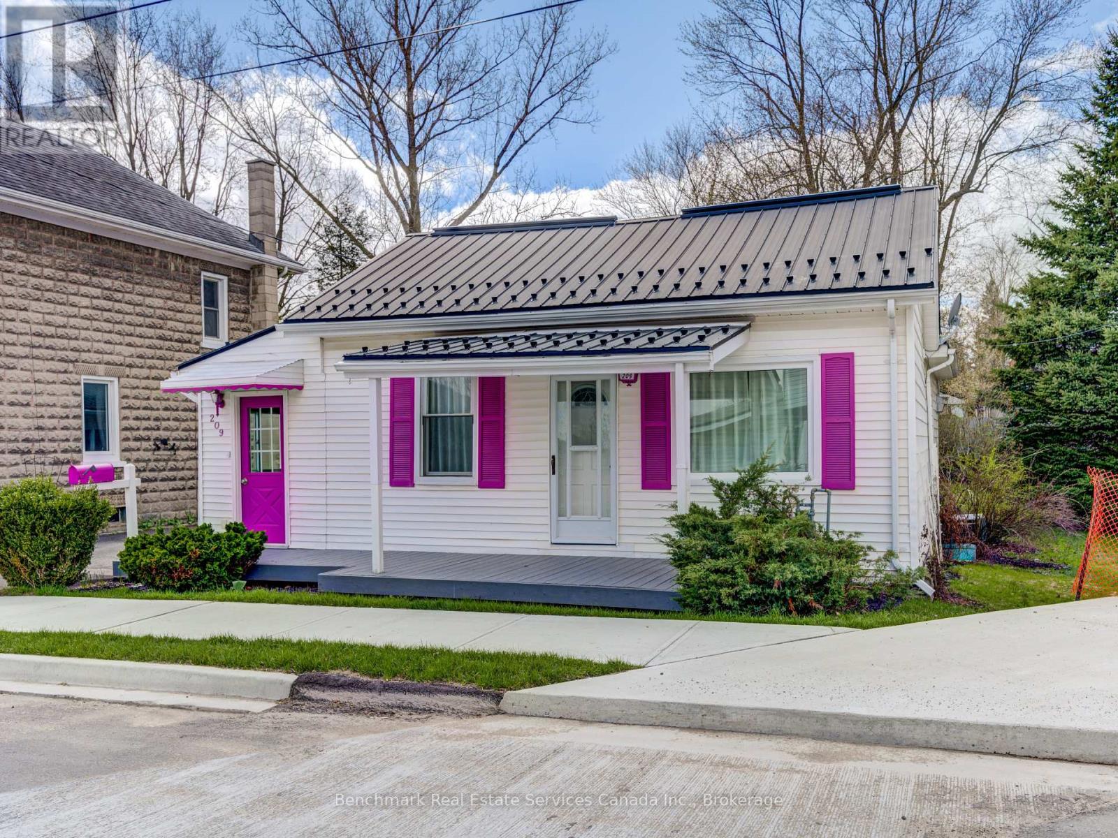 209 Water Street, Lucan Biddulph, Ontario  N0M 2J0 - Photo 43 - X13039092