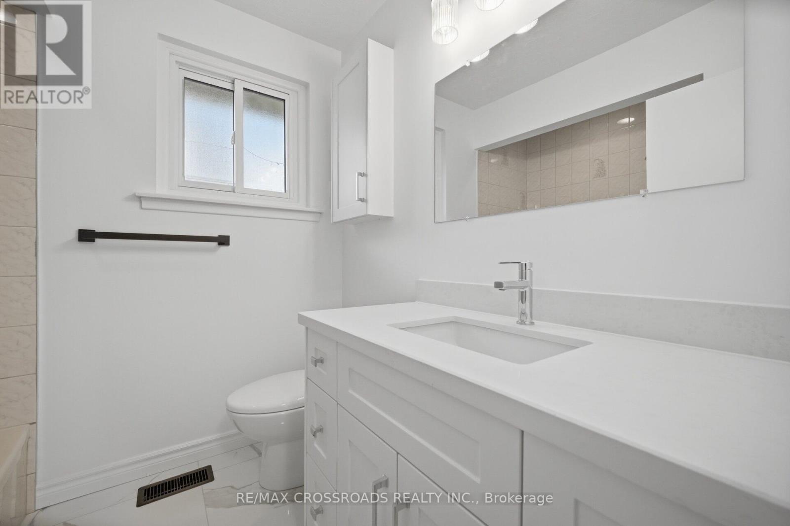 19 Portico Drive, Toronto, Ontario  M1G 3R4 - Photo 33 - E13033614