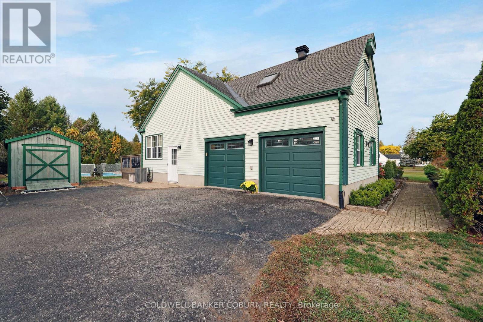 11 Kimberly Avenue, North Grenville, Ontario  K0G 1J0 - Photo 2 - X12778258