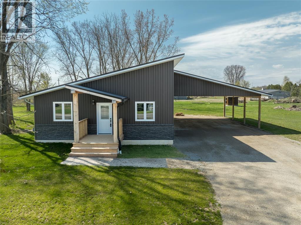 4589 Victoria Street