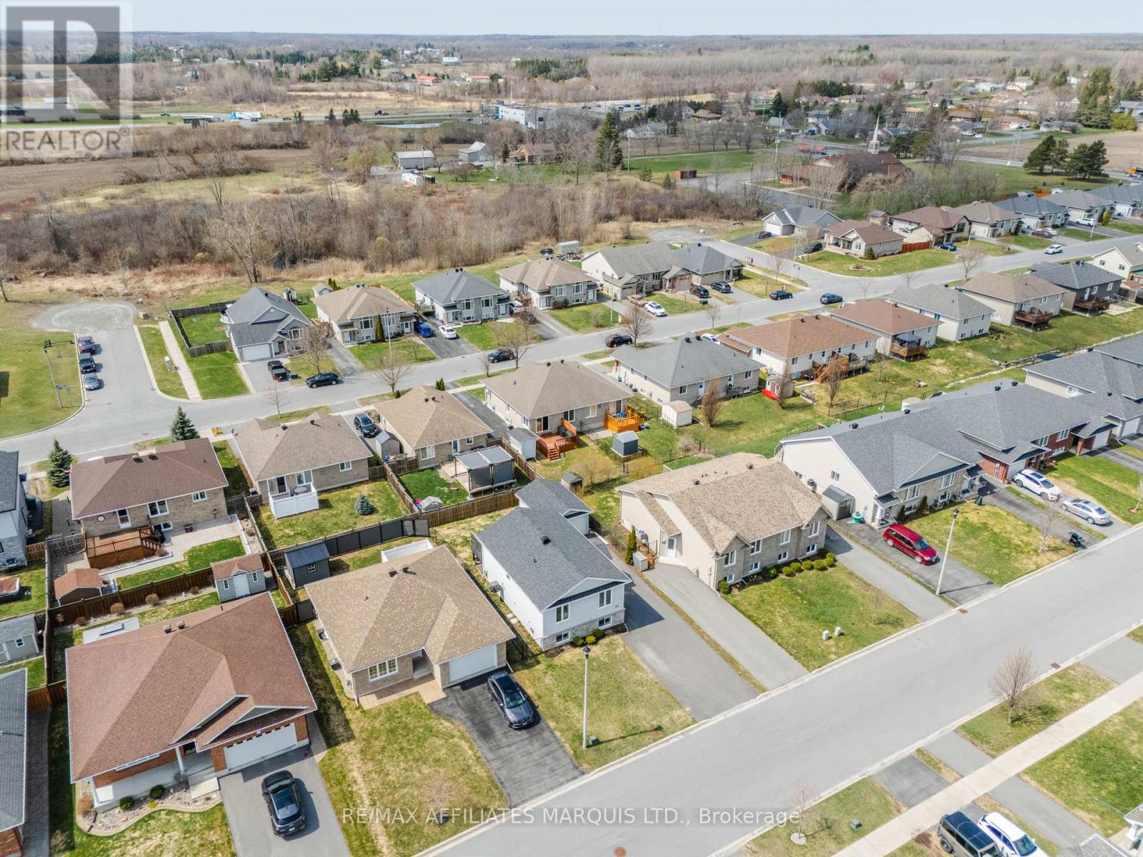 51 Forestdale Crescent, Cornwall, Ontario  K6K 1M1 - Photo 4 - X13039104