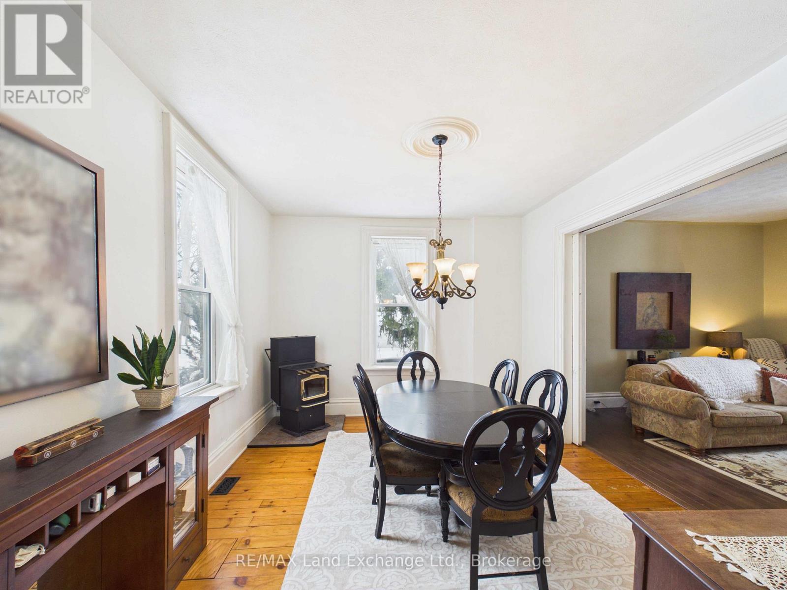 20 Queen Street, Huron-Kinloss, Ontario  N0G 2R0 - Photo 13 - X13039106