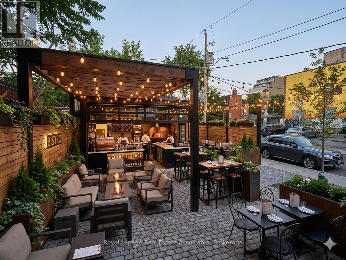 (REAR) - 6 MARKHAM STREET, Toronto, Ontario