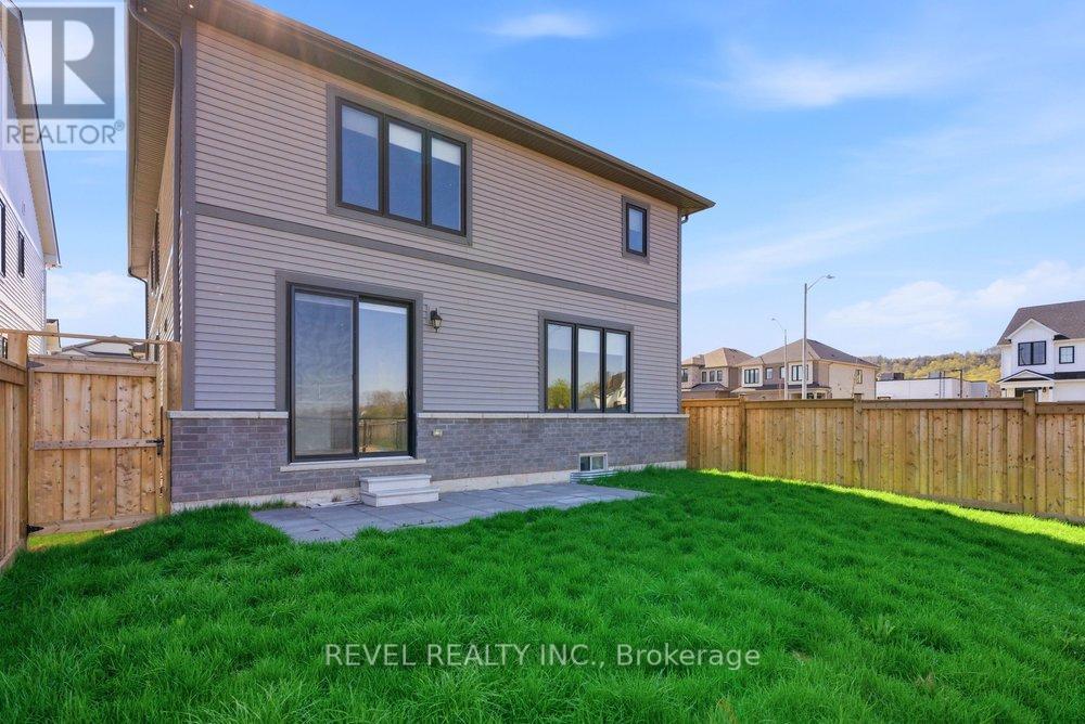 120 Starfire Crescent, Hamilton, Ontario  L8E 5G9 - Photo 47 - X13032054