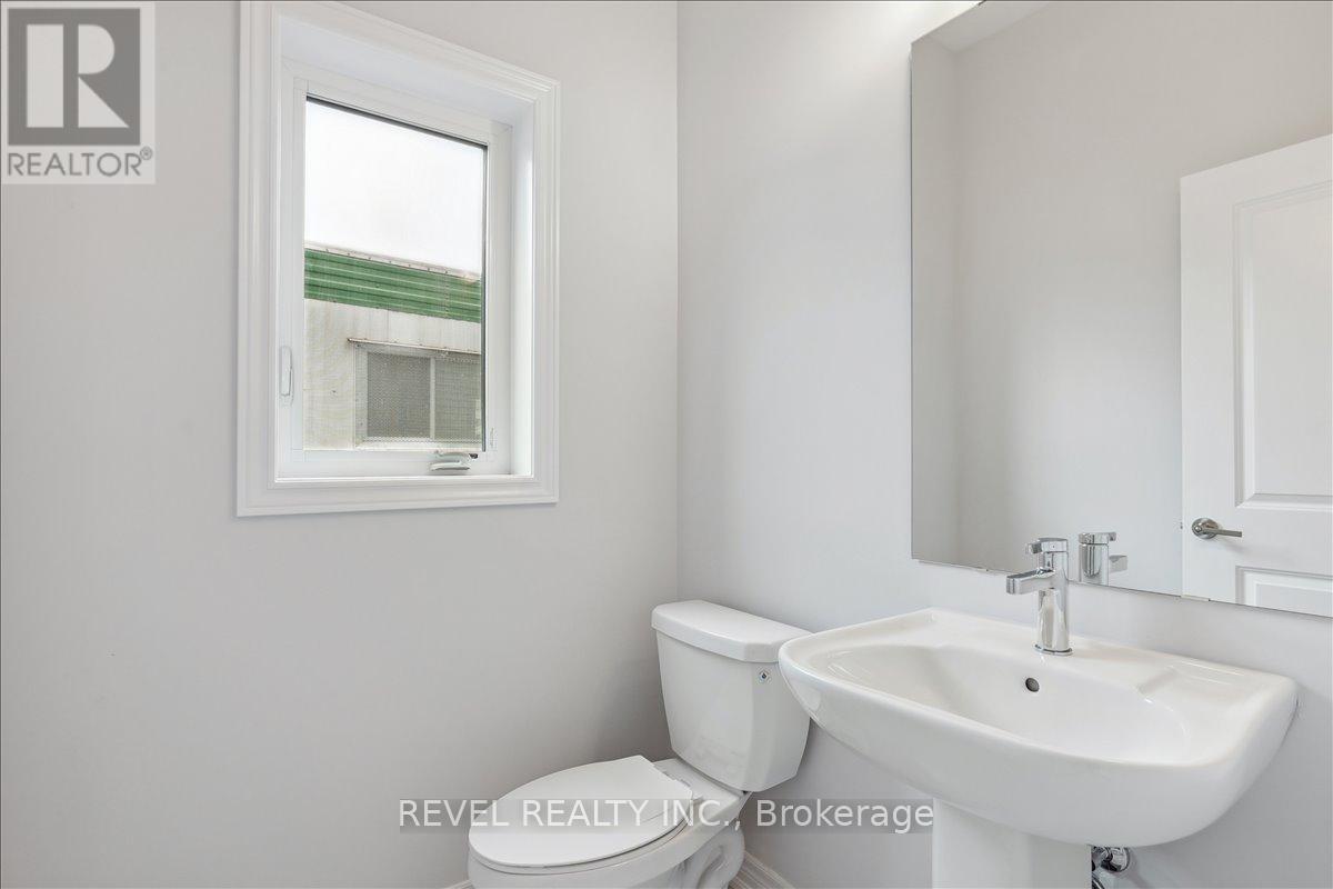 120 Starfire Crescent, Hamilton, Ontario  L8E 5G9 - Photo 7 - X13032054