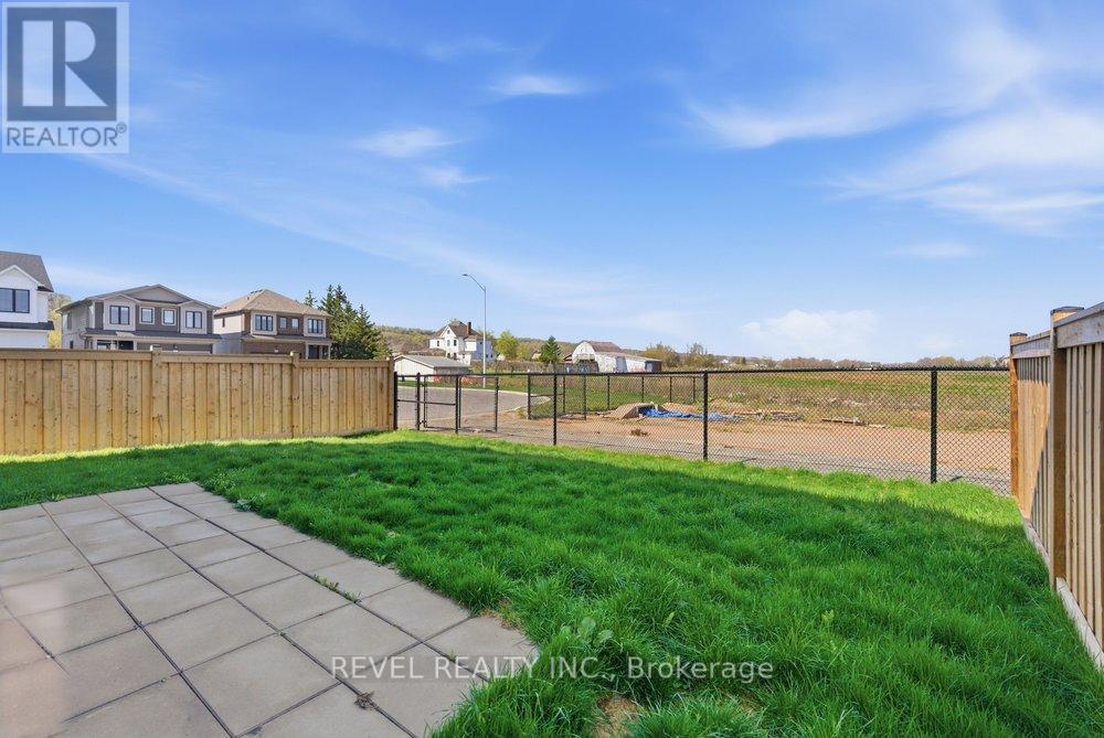 120 Starfire Crescent, Hamilton, Ontario  L8E 5G9 - Photo 49 - X13032054