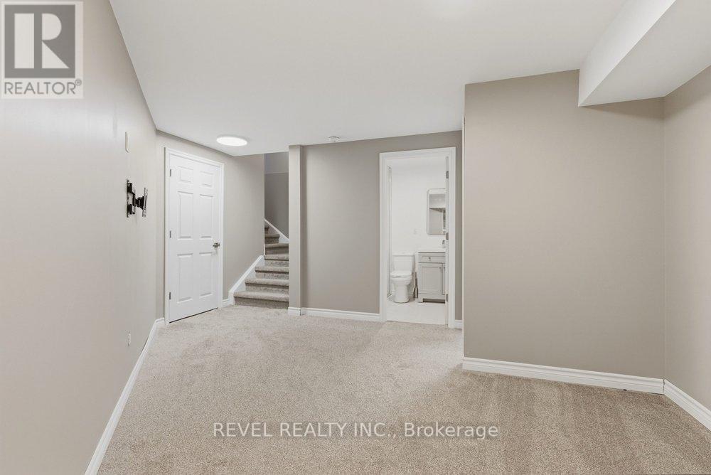 120 Starfire Crescent, Hamilton, Ontario  L8E 5G9 - Photo 39 - X13032054