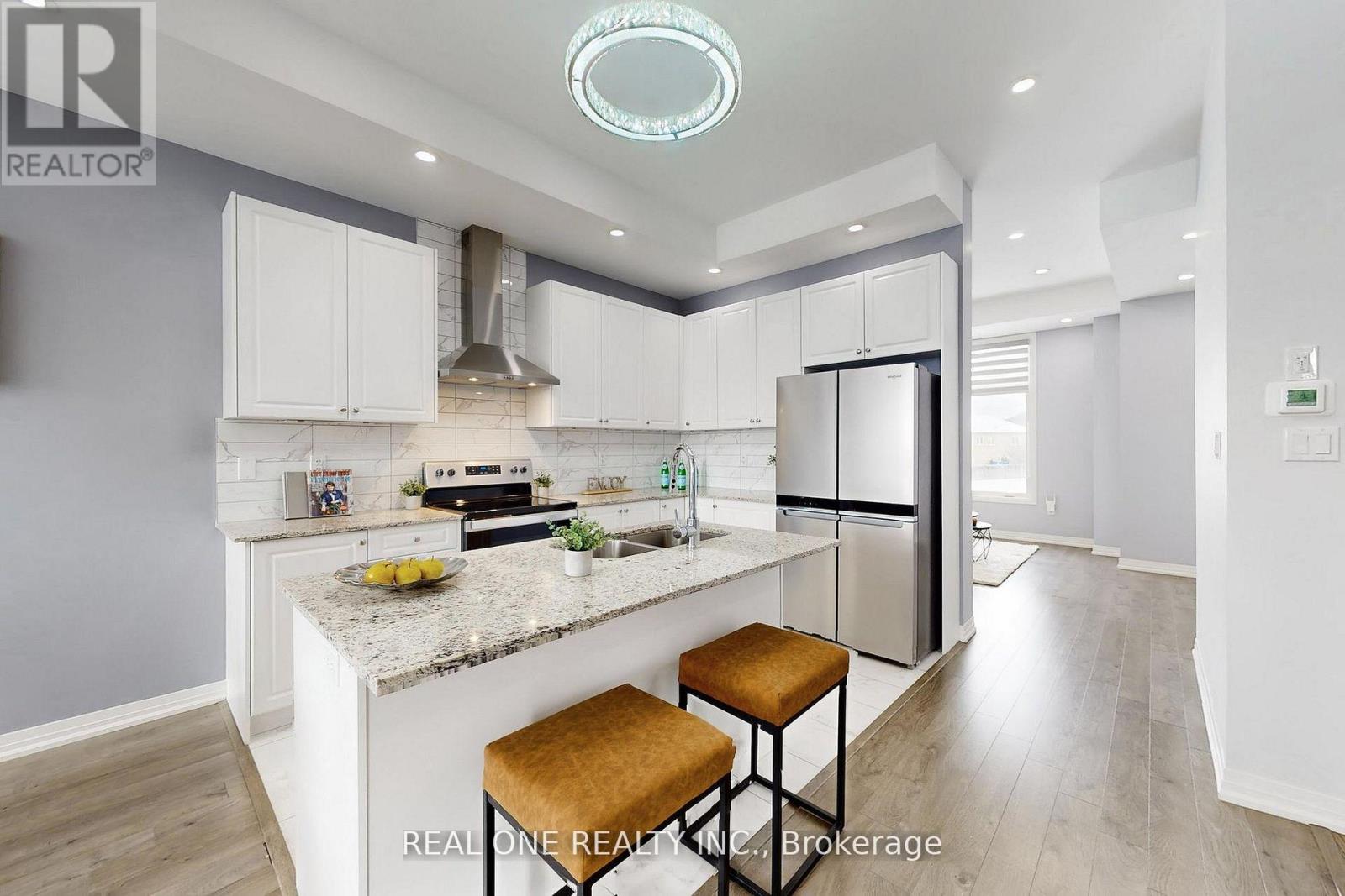 167 Markland Street, Markham, Ontario  L6C 3B5 - Photo 9 - N13039000