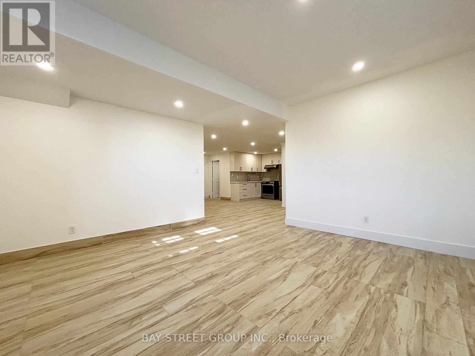 Bsmt 42 Brown Court, Newmarket, Ontario  L3Y 0C7 - Photo 8 - N13039018