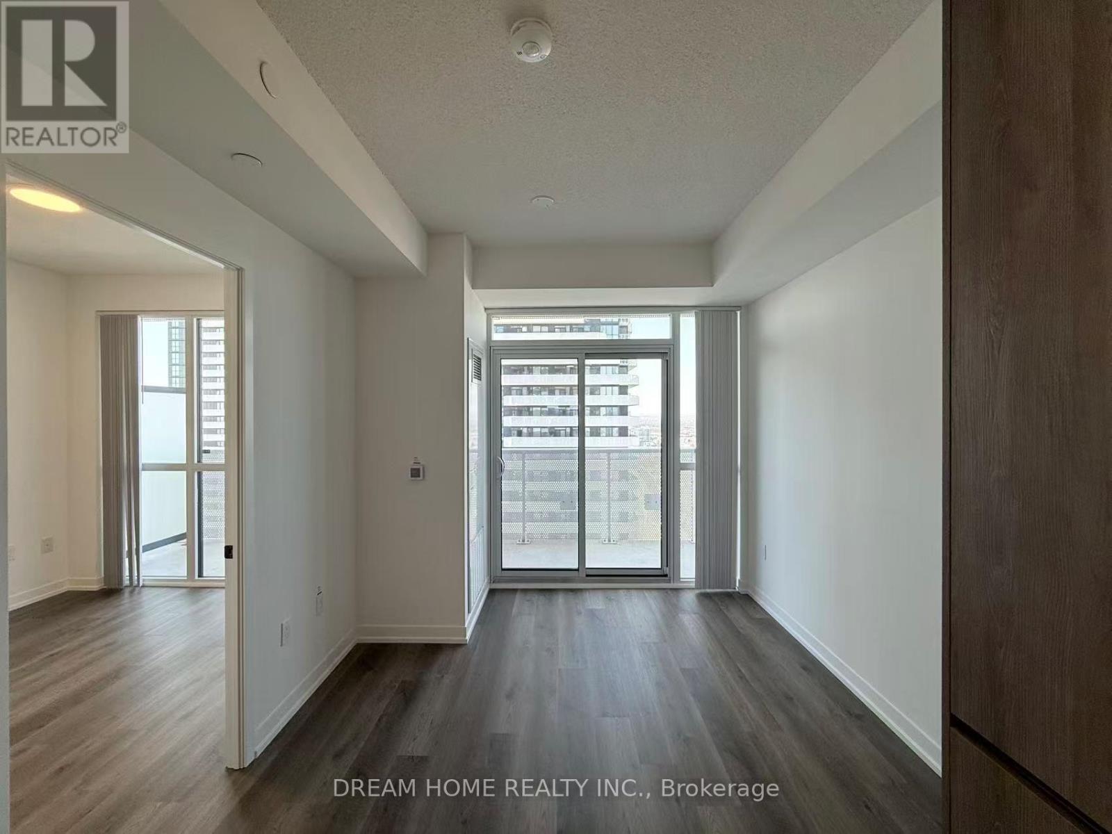 2921 - 8 Interchange Way, Vaughan, Ontario  L4K 5Z7 - Photo 2 - N13039022