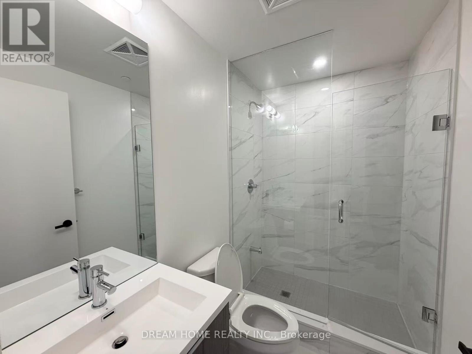 2921 - 8 Interchange Way, Vaughan, Ontario  L4K 5Z7 - Photo 3 - N13039022