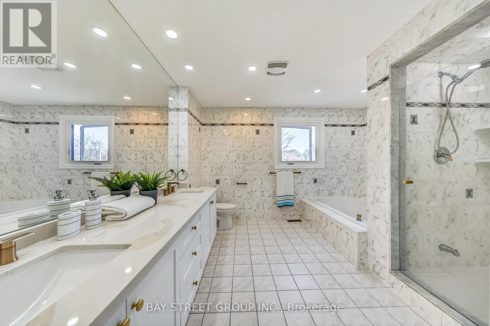 33 Winborne Drive, Vaughan, Ontario  L4J 2R8 - Photo 23 - N13039024