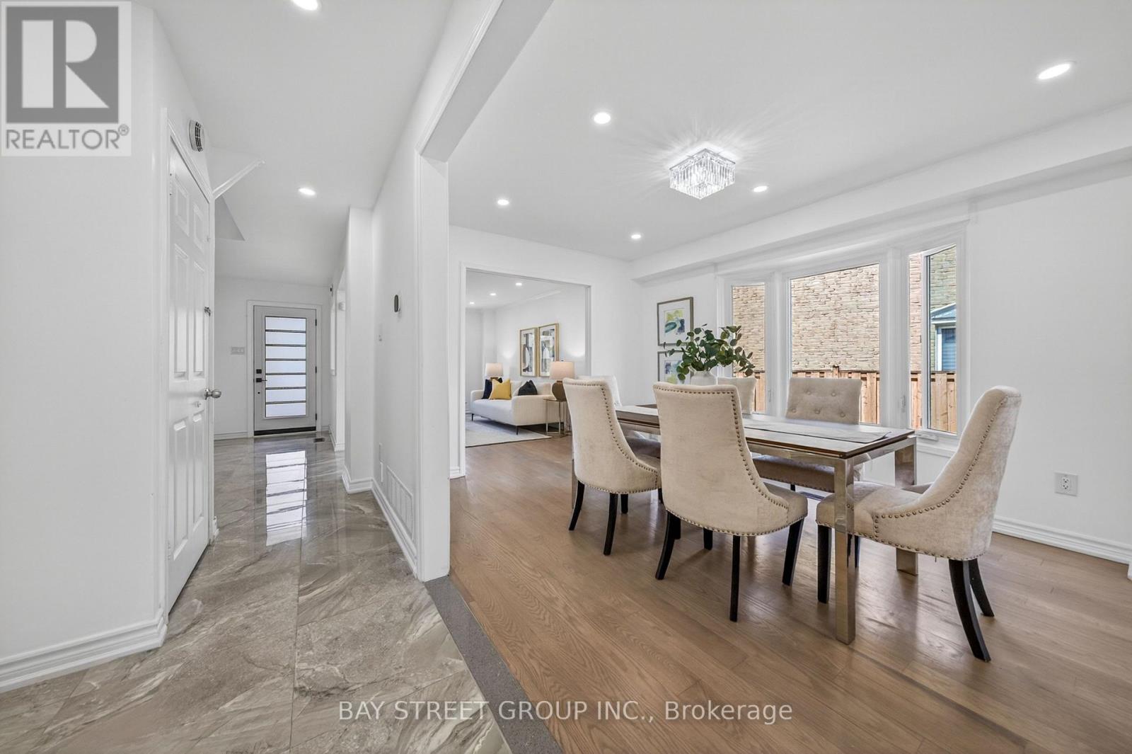 33 Winborne Drive, Vaughan, Ontario  L4J 2R8 - Photo 7 - N13039024