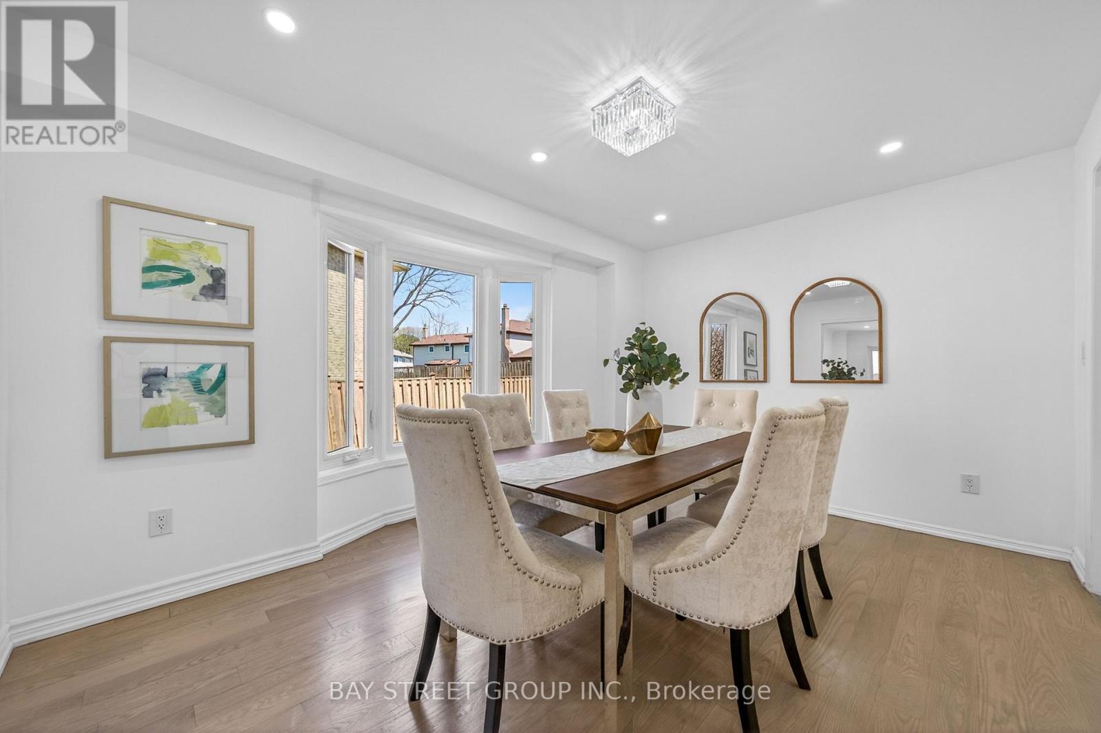 33 Winborne Drive, Vaughan, Ontario  L4J 2R8 - Photo 8 - N13039024