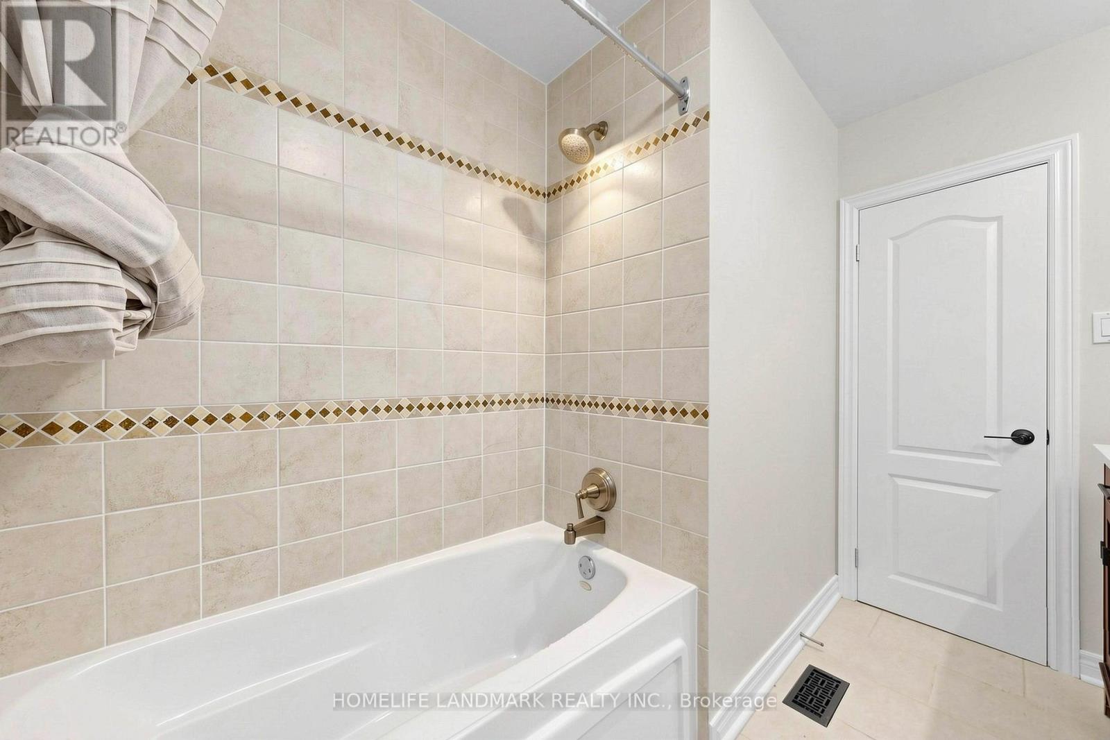 16 Worsley Court, Markham, Ontario  L3R 1V4 - Photo 22 - N13039038