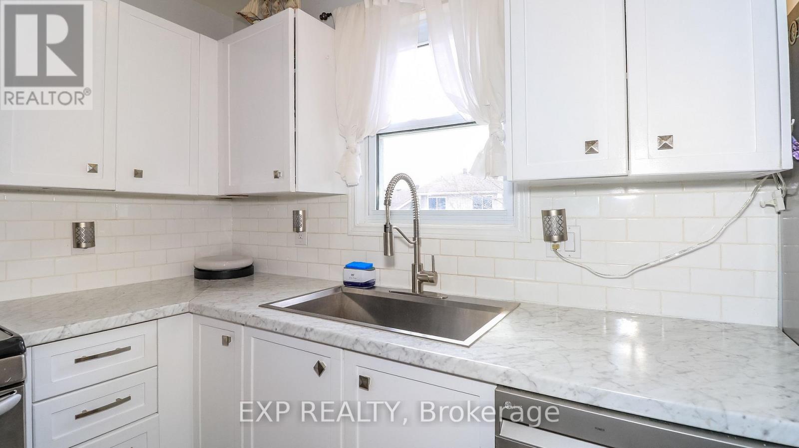 177 Shannon Street, Orillia, Ontario  L3V 7B6 - Photo 4 - S13039084