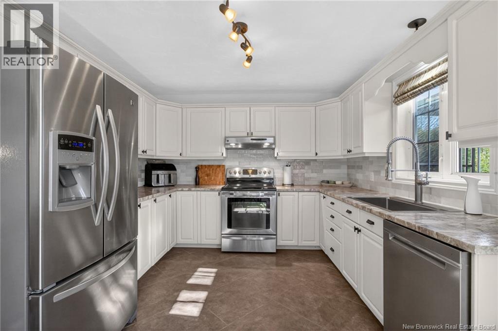 32 Sheffield Court, Moncton, New Brunswick  E1G 2J2 - Photo 22 - NB137586