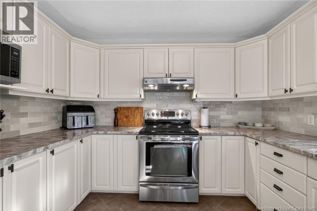 32 Sheffield Court, Moncton, New Brunswick  E1G 2J2 - Photo 24 - NB137586