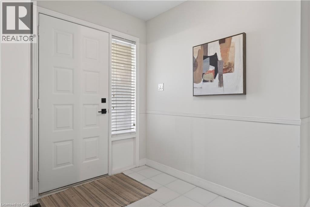 2391 Arnold Crescent, Burlington, Ontario  L7F 4J2 - Photo 3 - 40823719