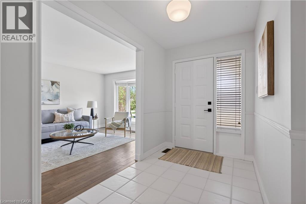 2391 Arnold Crescent, Burlington, Ontario  L7F 4J2 - Photo 4 - 40823719