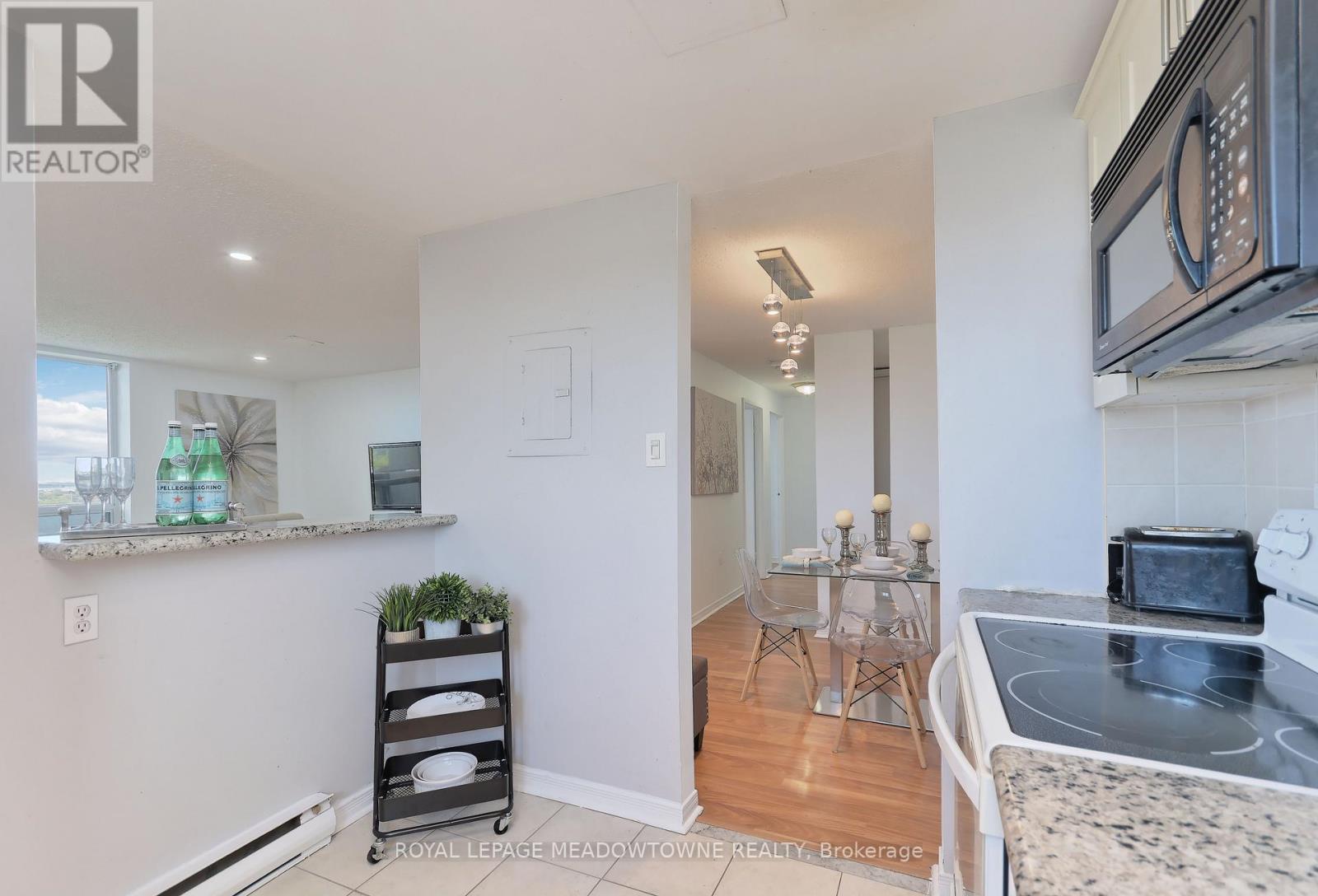 1013 - 6720 Glen Erin Drive, Mississauga, Ontario  L5N 3K8 - Photo 11 - W13038996