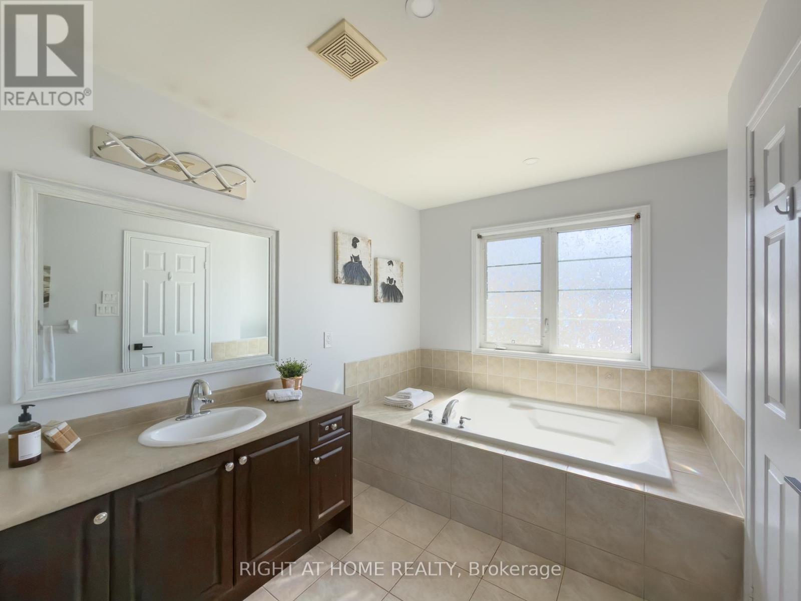 4200 Rawlins Common, Burlington, Ontario  L7M 0B5 - Photo 18 - W13039002