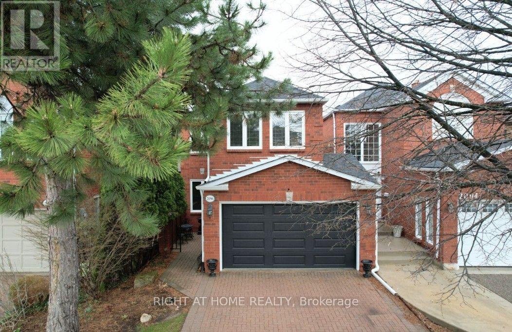 2096 Blacksmith Lane, Oakville, Ontario  L6M 3A3 - Photo 1 - W13039020