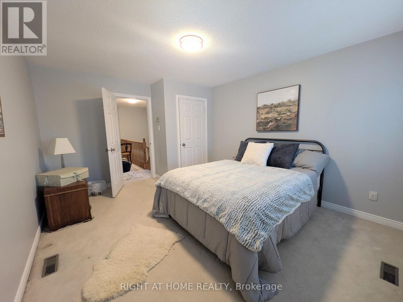 2096 Blacksmith Lane, Oakville, Ontario  L6M 3A3 - Photo 7 - W13039020