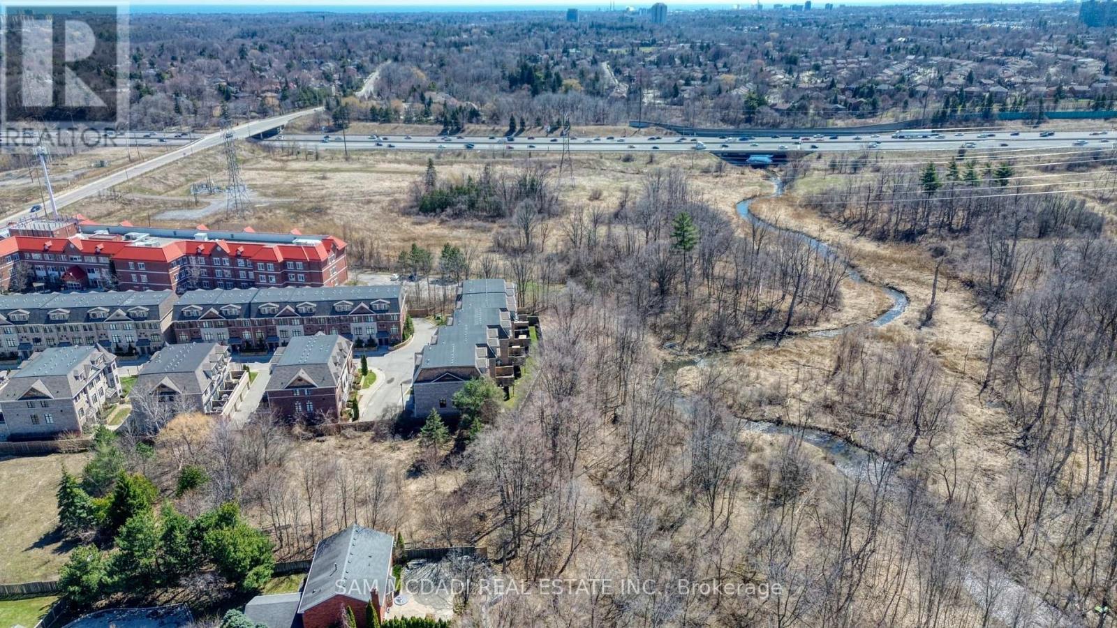 2029 Queensborough Gate, Mississauga, Ontario  L5M 0Y1 - Photo 33 - W13039116