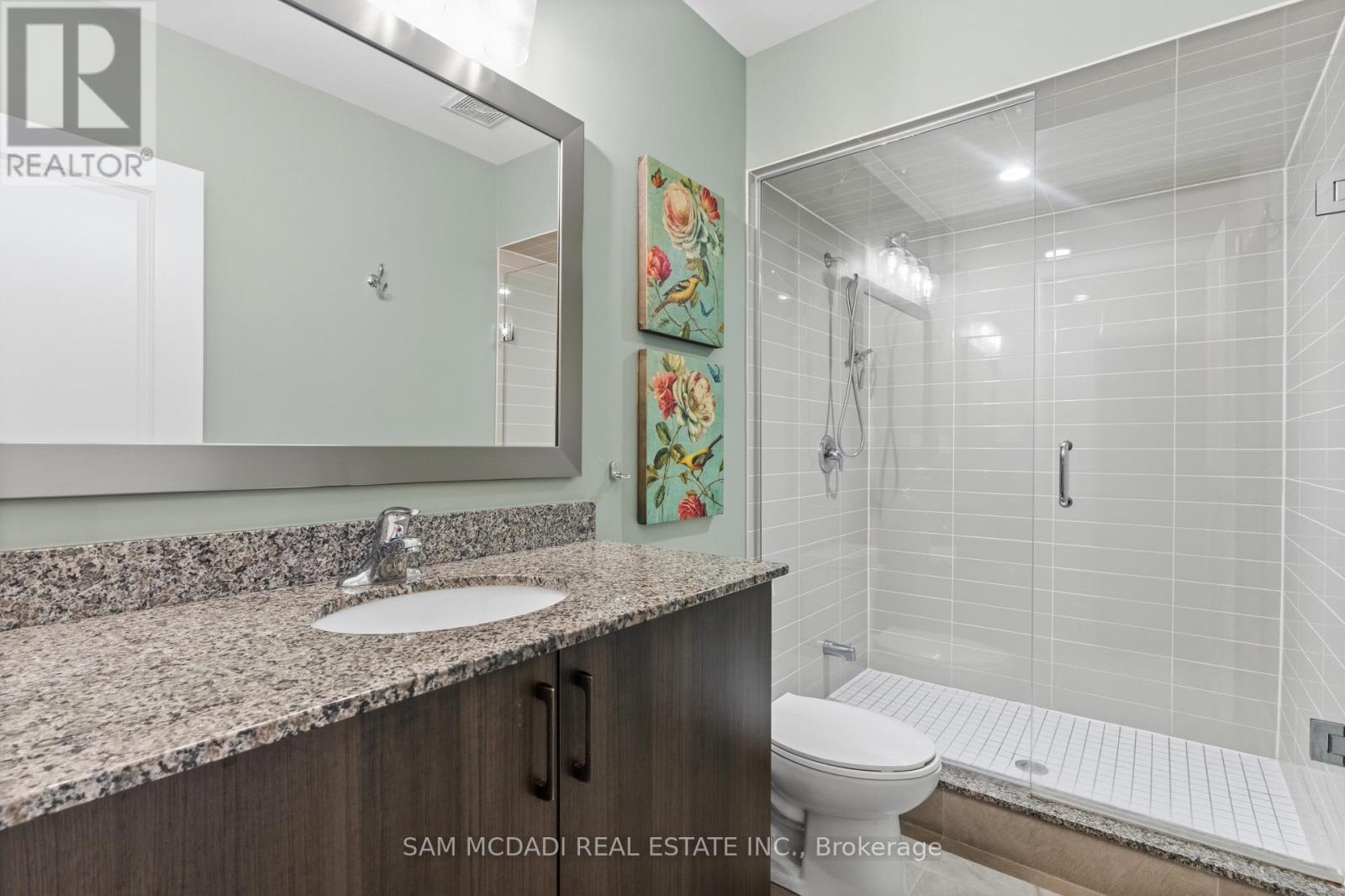 2029 Queensborough Gate, Mississauga, Ontario  L5M 0Y1 - Photo 8 - W13039116