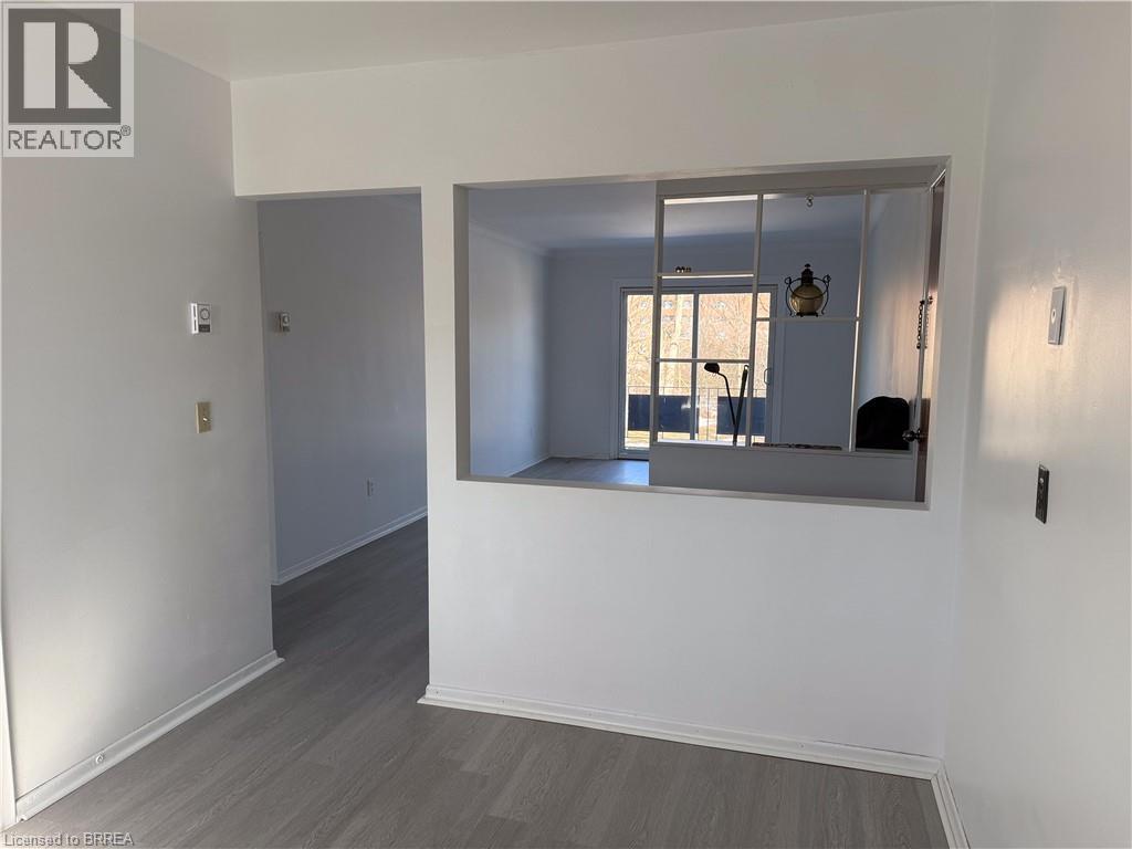 36 Graham Avenue Unit# 3, Brantford, Ontario  N3T 1C4 - Photo 5 - 40822510