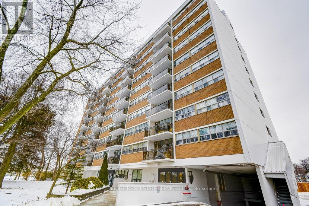 601 - 212 Kerr Street, Oakville, Ontario  L6K 3B1 - Photo 3 - W12862976