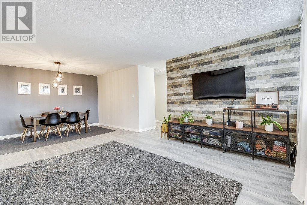 601 - 212 Kerr Street, Oakville, Ontario  L6K 3B1 - Photo 13 - W12862976