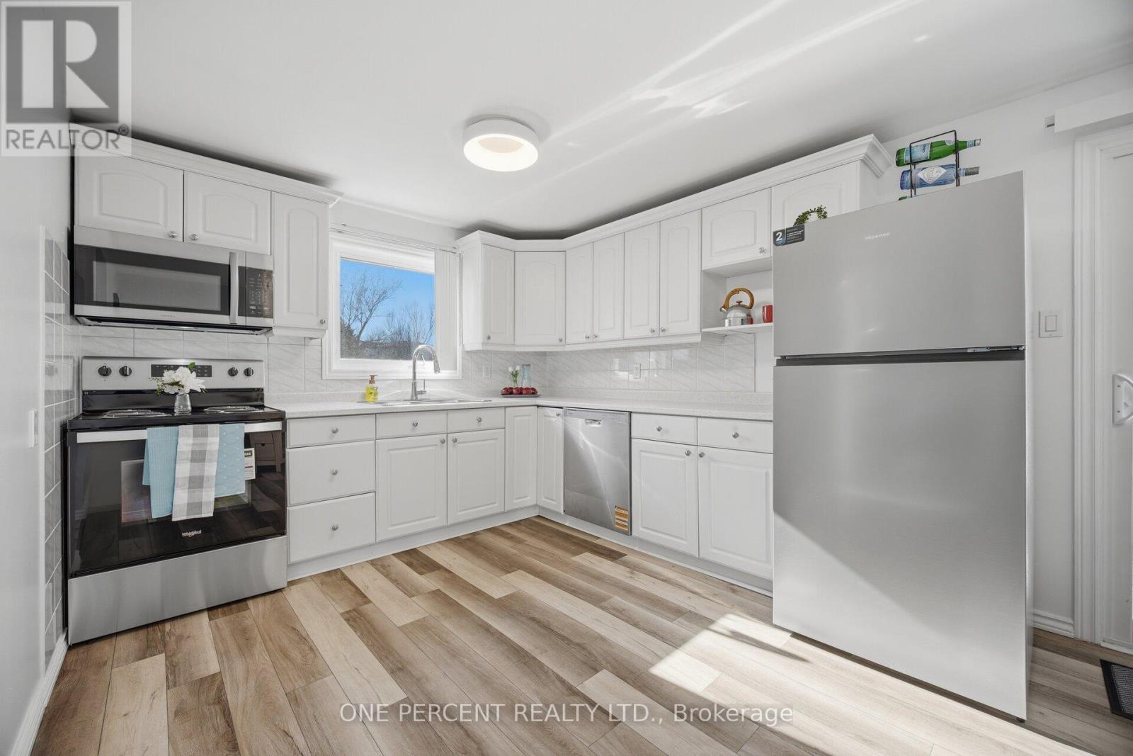 10 Ristau Crescent, Kitchener, Ontario  N2E 3A8 - Photo 9 - X13038994