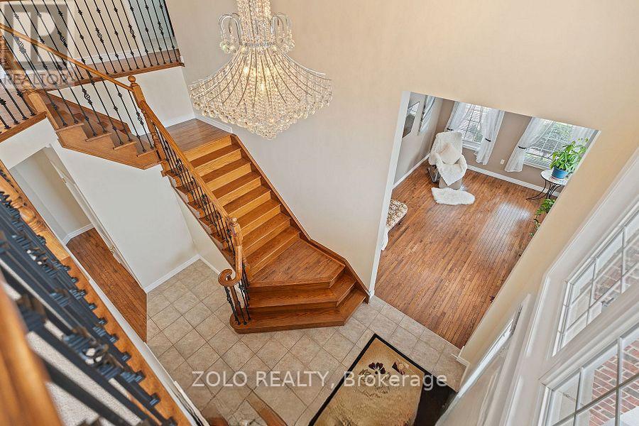 42 Vinifera Drive, Grimsby, Ontario  L3M 5S1 - Photo 8 - X13039014