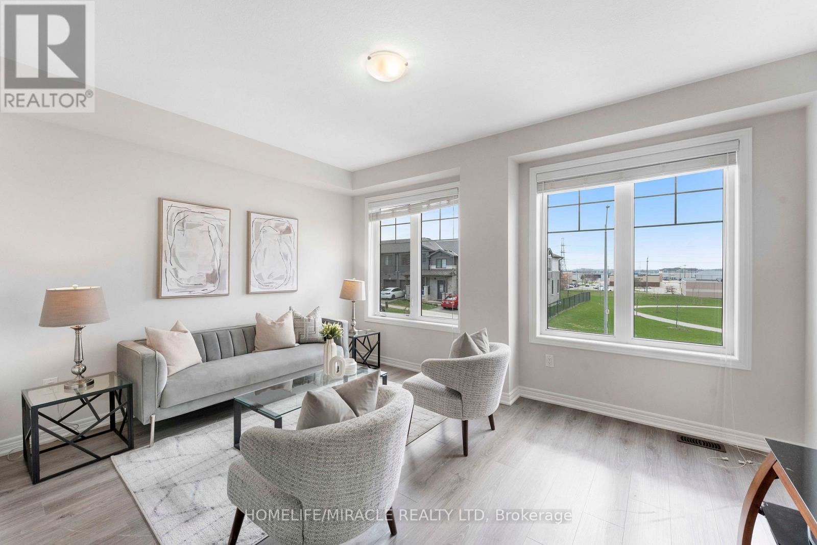 50 Hollywood Court, Cambridge, Ontario  N1R 0C7 - Photo 2 - X13039088