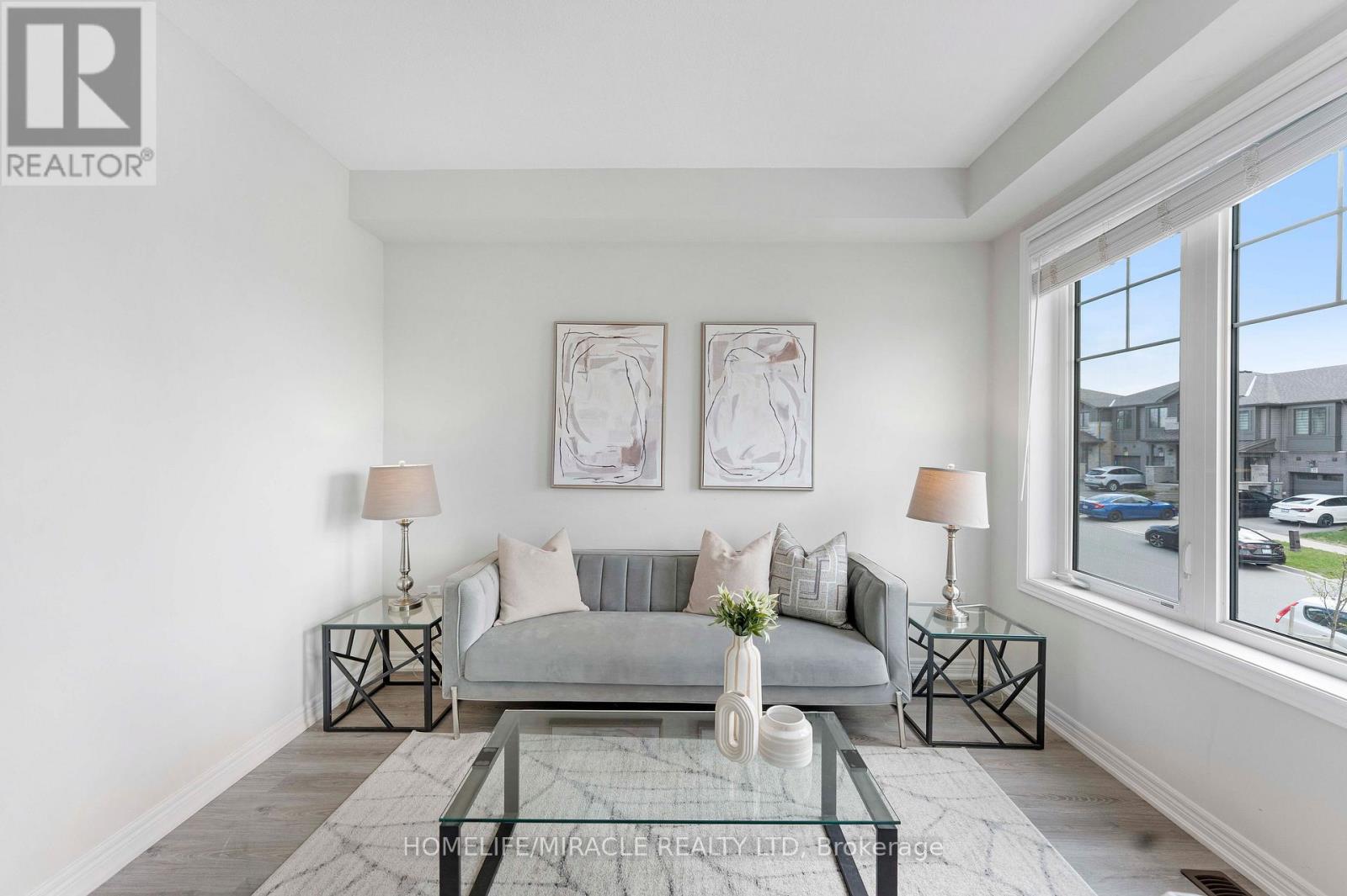 50 Hollywood Court, Cambridge, Ontario  N1R 0C7 - Photo 3 - X13039088