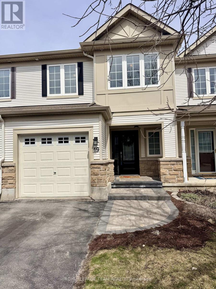 19 GOLDTHORPE PRIVATE, Ottawa, Ontario