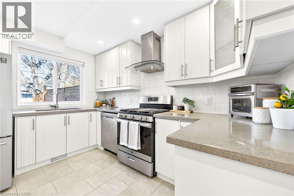 133 Avondale Street, Hamilton, Ontario  L8L 7B9 - Photo 9 - 40819544