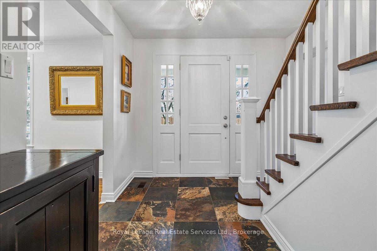 445 Macdonald Road, Oakville, Ontario  L6J 2B7 - Photo 4 - W13039156