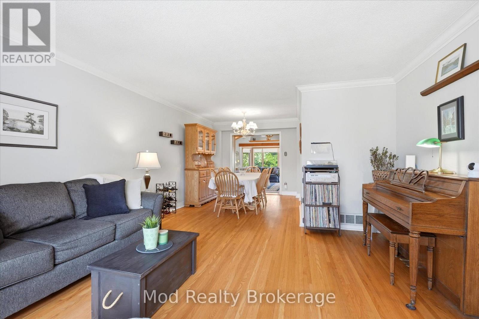 3070 Northview Crescent, Burlington, Ontario  L7M 1B1 - Photo 7 - W13039204