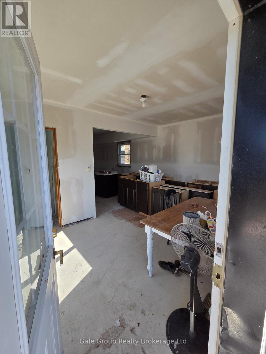 977 Norfolk Street N, Norfolk, Ontario N3Y 3R9 - Photo 3 - X13039208