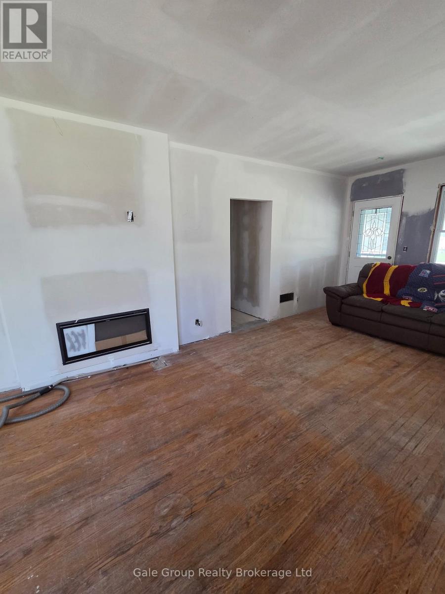 977 Norfolk Street N, Norfolk, Ontario N3Y 3R9 - Photo 8 - X13039208